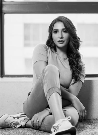 Subhashree Ganguly's Sensational Monochrome Photoshoot Gets All Hearts!! 759366