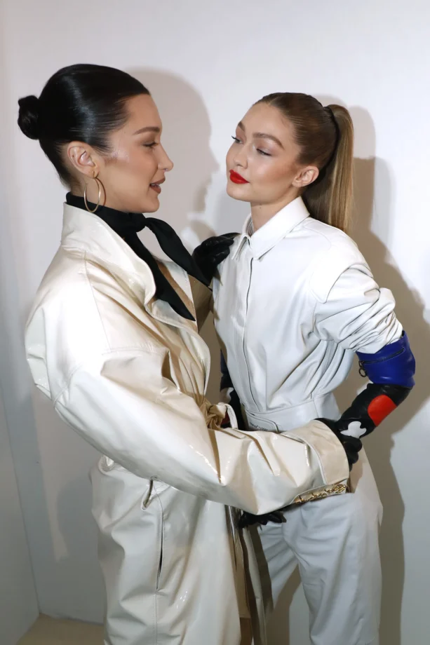 Times Gigi Hadid and Bella Hadid Flaunted Sister Goals 762461