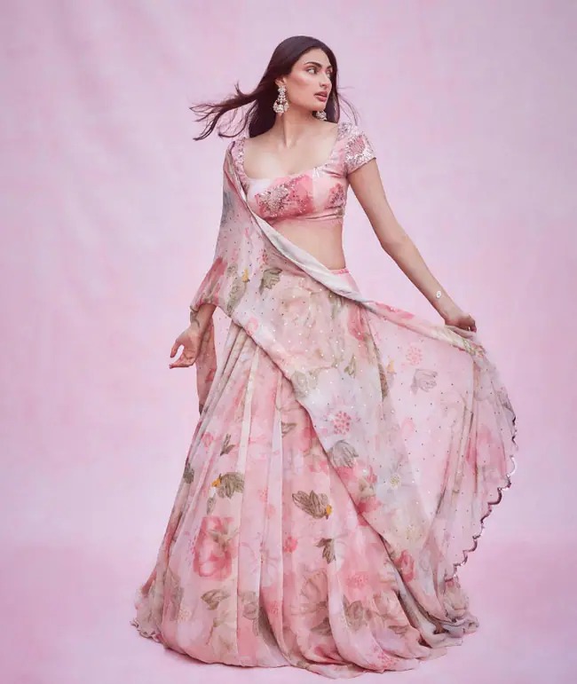 5 Times Athiya Shetty Showed Us Her Beauty In Lehenga Set 778409