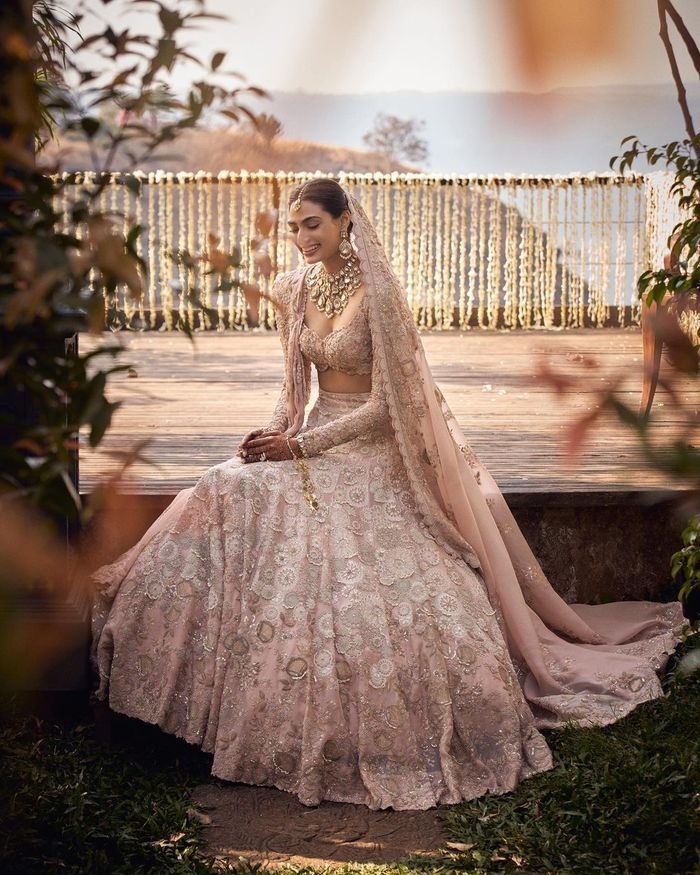 5 Times Athiya Shetty Showed Us Her Beauty In Lehenga Set 778410