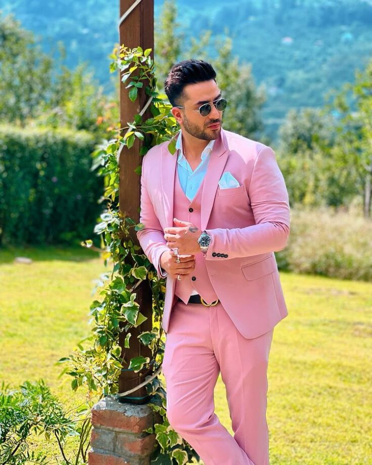 Aly Goni VS Krishna Kaul; Who Is Better In Tuxedo? 768166