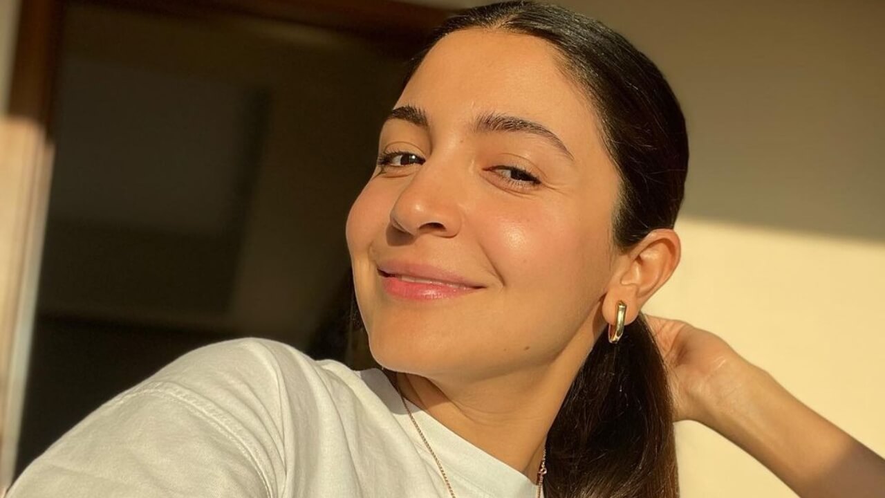 Anushka Sharma Looks Topmost Gorgeous In A White T-Shirt Outfit, Check Now! 777637