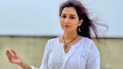 Are You A Shreya Ghoshal Fan? Listen To These Songs Today!
