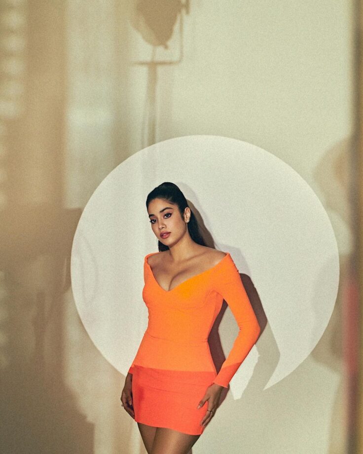 Check-Out: Janhvi Kapoor Looks Gorgeous In Bodycon Dress (wc-360) 766043