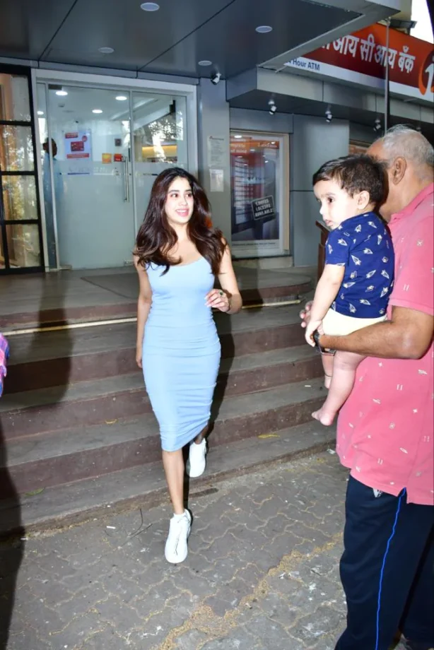 Check-Out: Janhvi Kapoor Looks Gorgeous In Bodycon Dress (wc-360) 766039