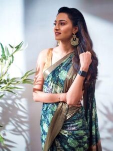 Erica Fernandes Desi In Sarees