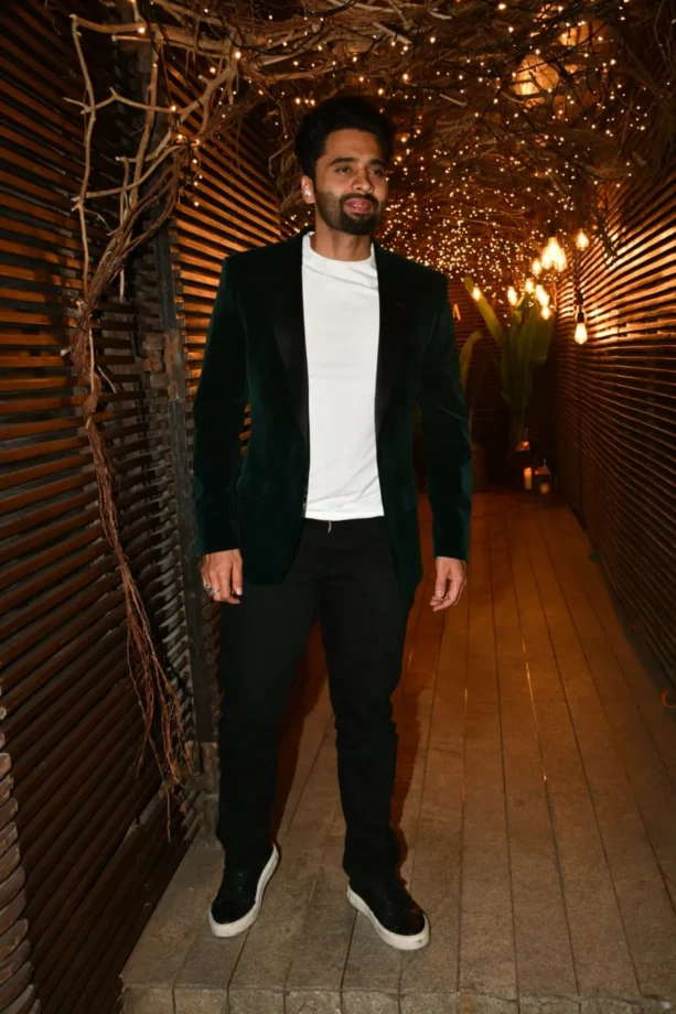 Fashion Battle: Jackky Bhagnani Or Sidharth Malhotra; Whose Black Suit Styles The Best? 766030