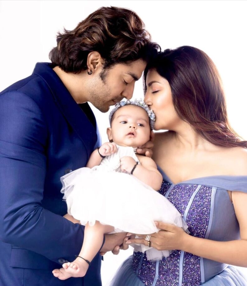 Gurmeet Choudhary and Debina Bonnerjee reveal their daughter Divisha’s face, call her ‘miracle baby’ - 0