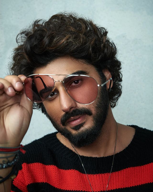 In Pics: Arjun Kapoor Looks Rocking In Beard and glasses look, Check Now! 765396