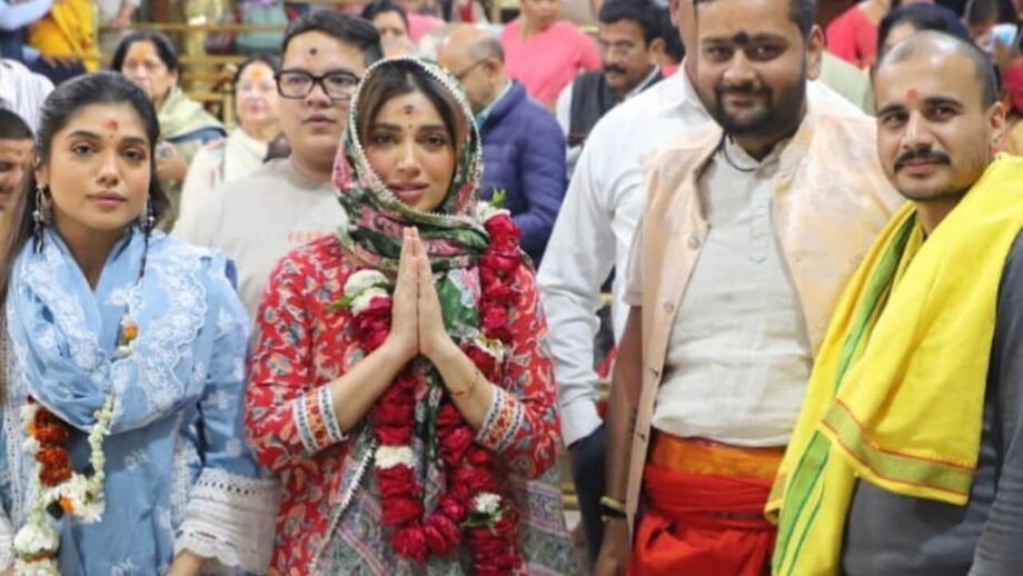 In Pics: Bhumi Pednekar Shares A Picture With Her Sister At Mahakaleshwar 768836