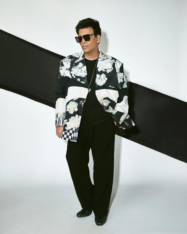 Karan Johar Tops His Fashion Game With His Floral Coat And Black Pant, See Pics 766772