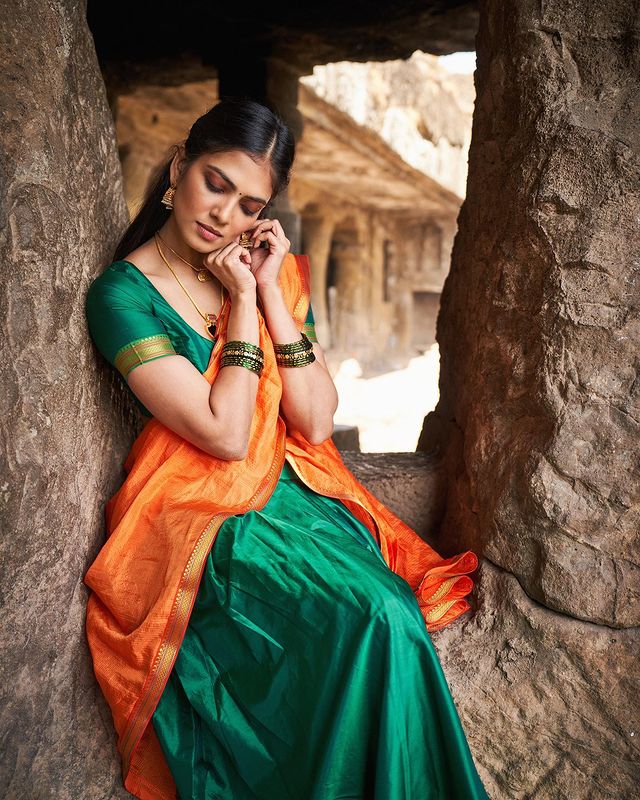 Malavika Mohanan Exuding Ethnicity In Sarees; Check Now 767340