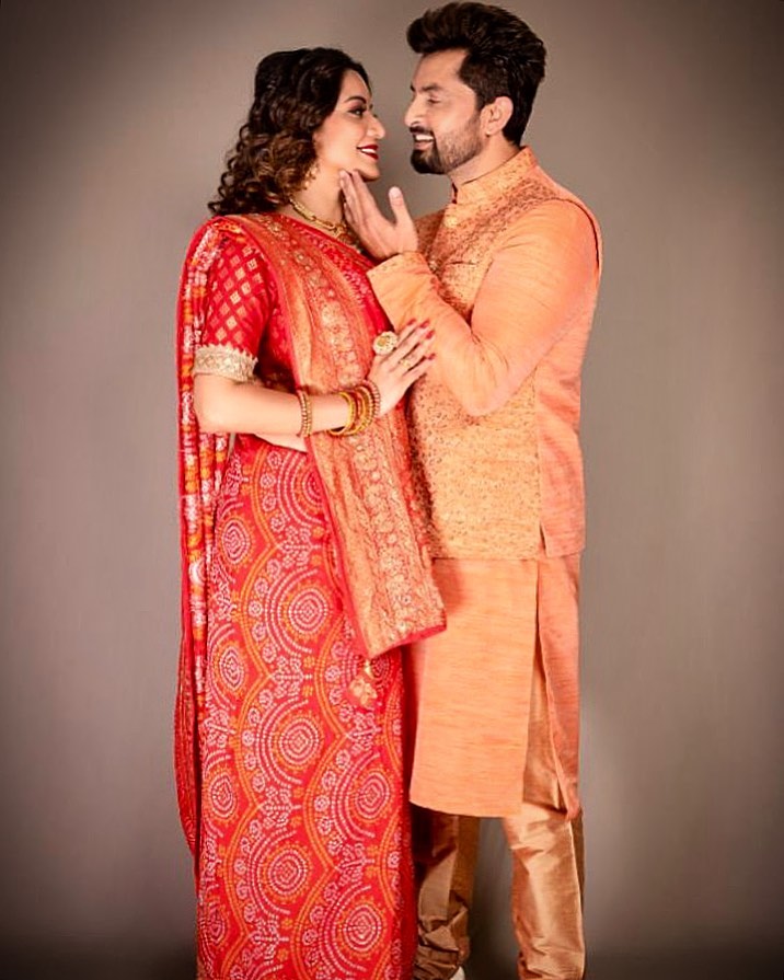 These Pictures Of Monalisa And Her Husband Vikrant Prove That They Are Made For Each Other - 2