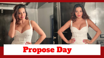 Monalisa Celebrates Propose Day In Style