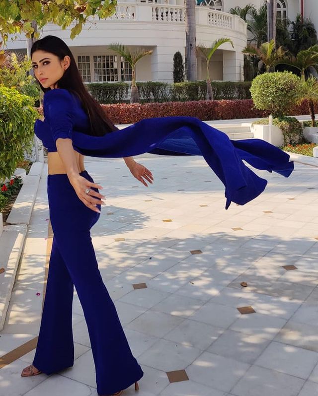 Mouni Roy Dazzles In Blue Co-Ord Set; Sensual Photos Go Viral - 3