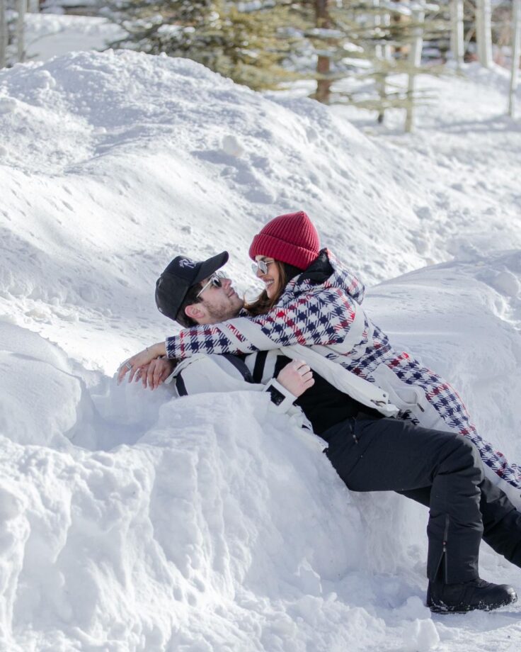 Priyanka Chopra And Nick Jonas Enjoy Romantic Moments On Aspen Vacation; Daughter Malti Marie Steals The Show 769090