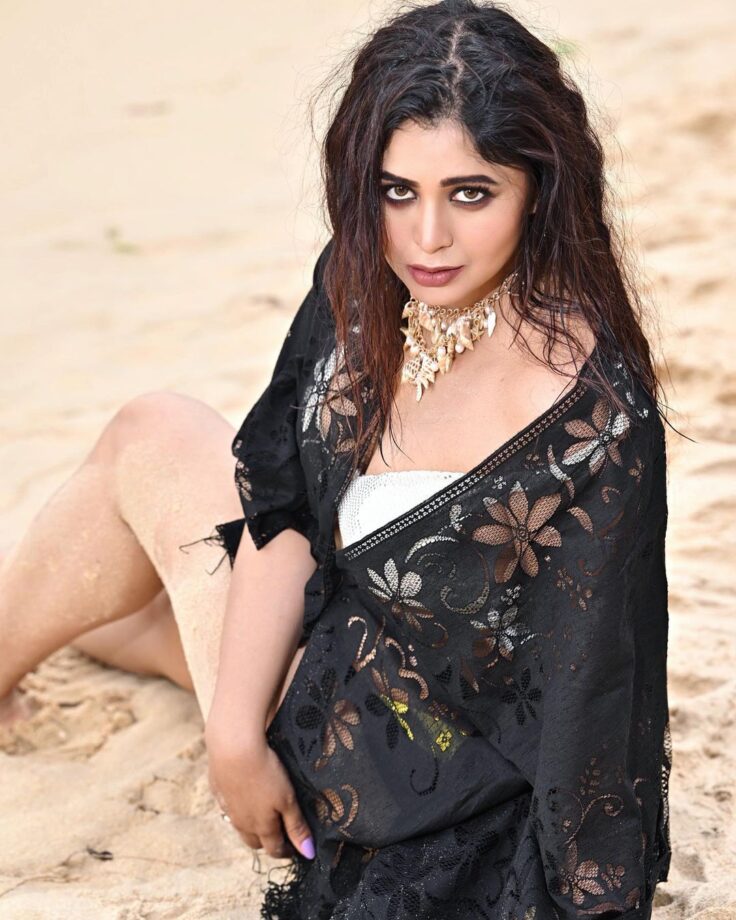 Ritabhari Chakraborty drops sensuous beach photos, fans feel the heat   - 1