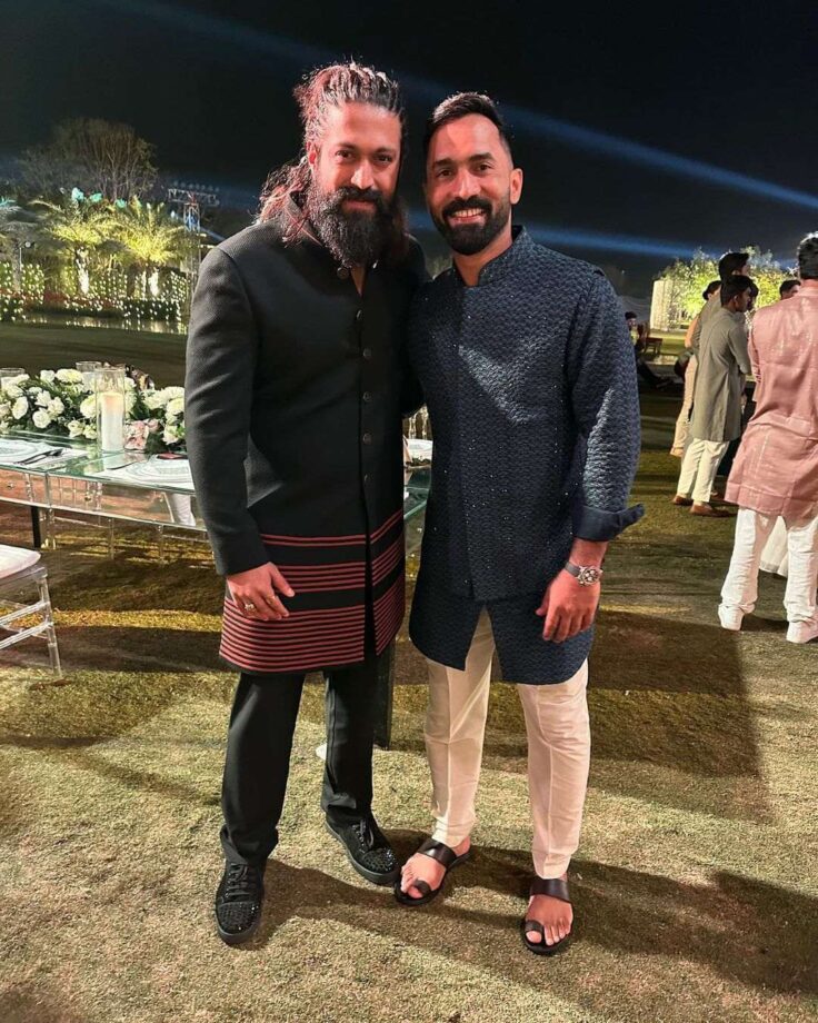 Salaam Rocky Bhai: Dinesh Karthik meets KGF superstar Yash, pic goes viral 776978