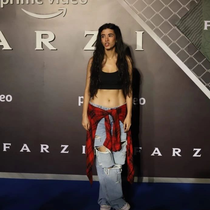 Shahid Kapoor with Mira Rajput, Ishaan Khatter, Vaani Kapoor, Kriti Sanon and other celebs attend Farzi screening - 1