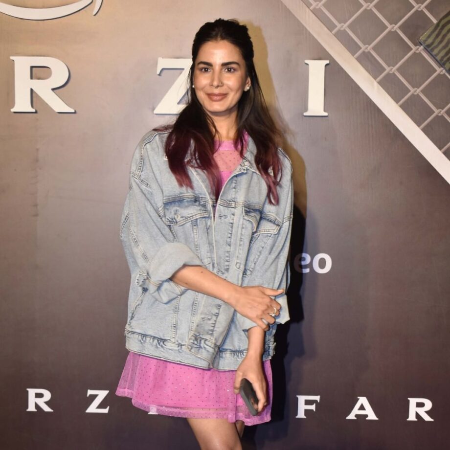 Shahid Kapoor with Mira Rajput, Ishaan Khatter, Vaani Kapoor, Kriti Sanon and other celebs attend Farzi screening - 4