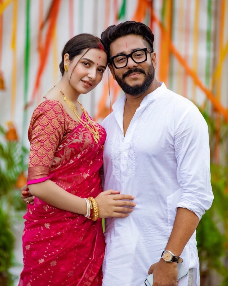 Subhashree Ganguly And Hubby Raj Chakraborty Give Us Major Couple Goals 769243