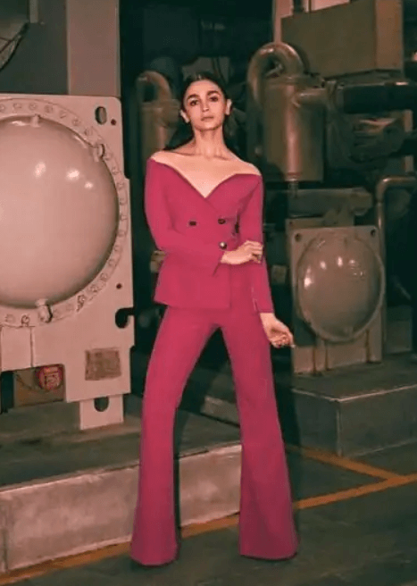 Times Alia Bhatt Showed How To Create A Classy Style With A Coordinated Set 775774