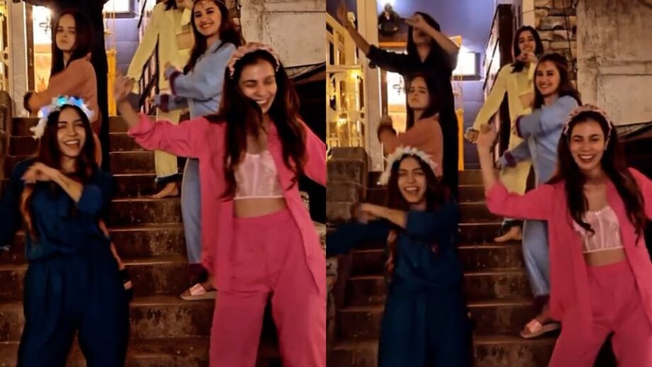 TMKOC diva Palak Sindhwani gets groovy with girl gang, see video 773559