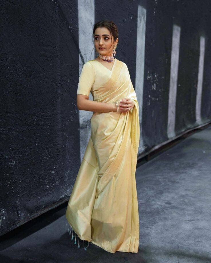 Trisha Krishnan's gorgeous off-white silk saree swag is wow 766397