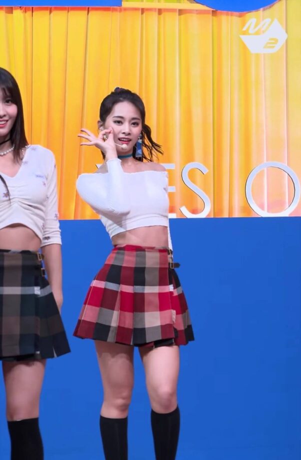 Twice Tzuyu or Sana or Mina: These Idols Look Gorgeous In Plaid Skirts 770310