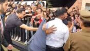 Watch: Fan breaks security to meet Akshay Kumar, see what ‘Khiladi Kumar’ did next