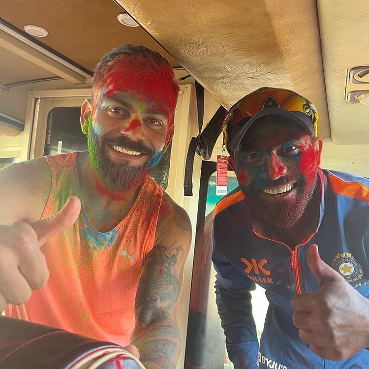 A quick sneak-peek into Virat Kohli, Ravindra Jadeja and Gautam Ganbhir's Holi celebration 781997