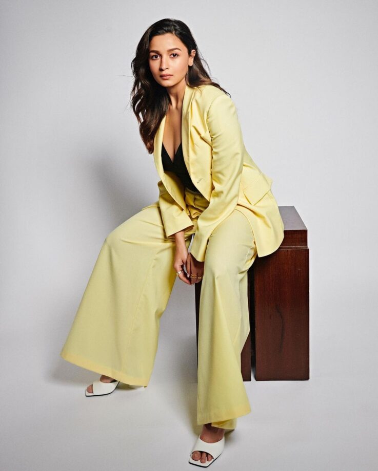 Alia Bhatt Nails The Power Dressing In Suit And Pant Outfits 782384