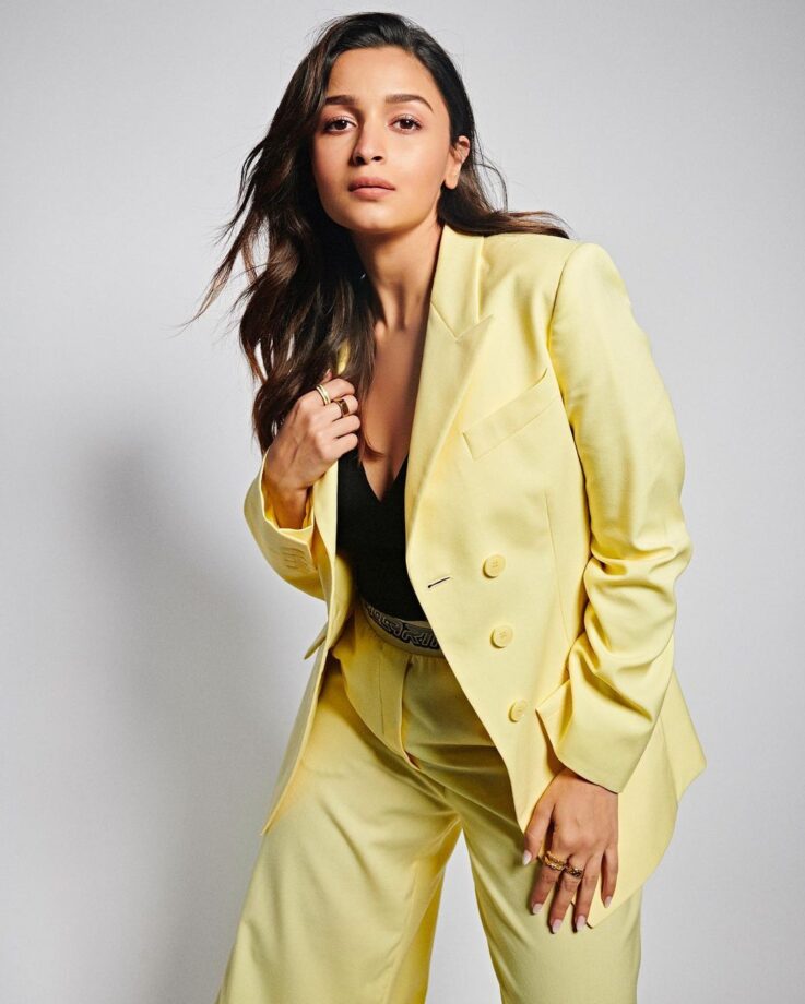 Alia Bhatt Nails The Power Dressing In Suit And Pant Outfits 782382