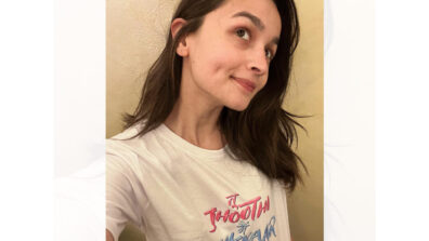 Alia Bhatt Shows Her Selfie Game In A White T-Shirt Outfit, See Pic