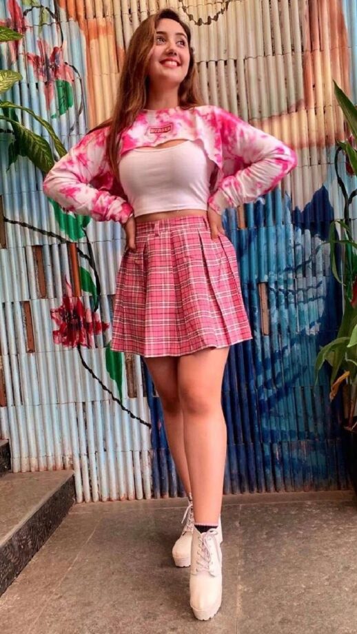 Anushka Sen or Ashnoor Kaur: who aced in skirt top outfit? 787591