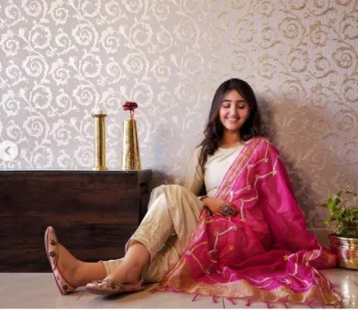 Ashnoor Kaur Looks Dazzling In Ethnic Salwar Suits; See Pics 785922