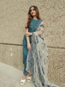 Jannat Zubair Shows Her Elegance In Salwar Suit