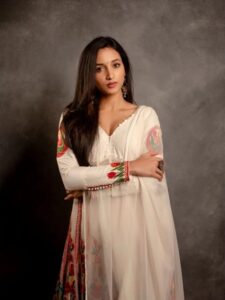 KGF Star Srinidhi Shetty Learned Decipline From Indian Army