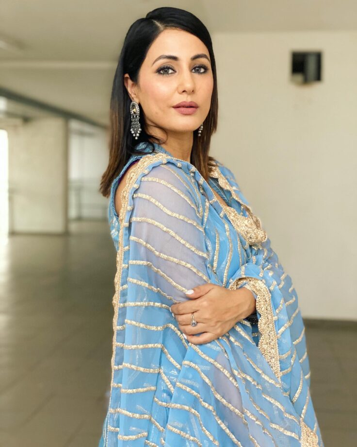 Hina Khan Teaches To Embellish Sharara, Check Out 788396