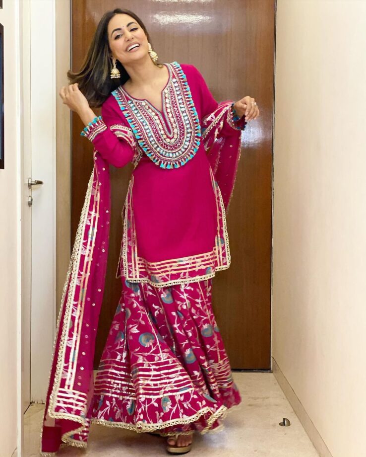 Hina Khan Teaches To Embellish Sharara, Check Out 788416