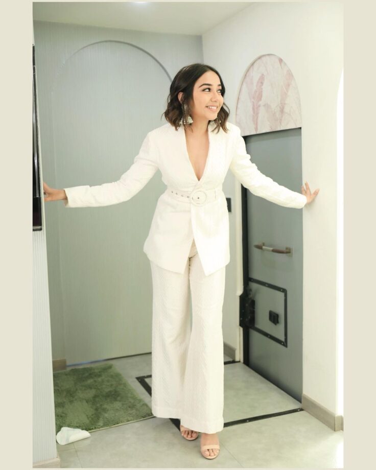 In Pics: Prajakta Koli aces the boss vibes in pantsuits 788551