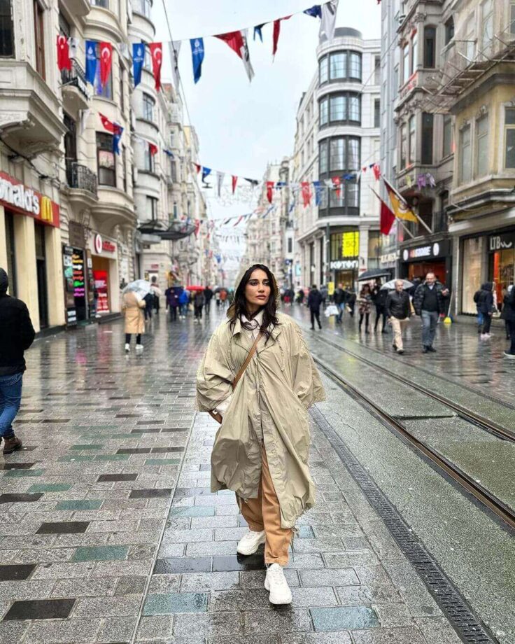 Inside Surbhi Jyoti’s Istanbul diaries 787340