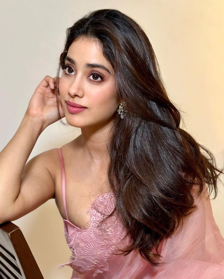 Janhvi Kapoor and Tamannaah Bhatia are here to make you drool, see posts 780752