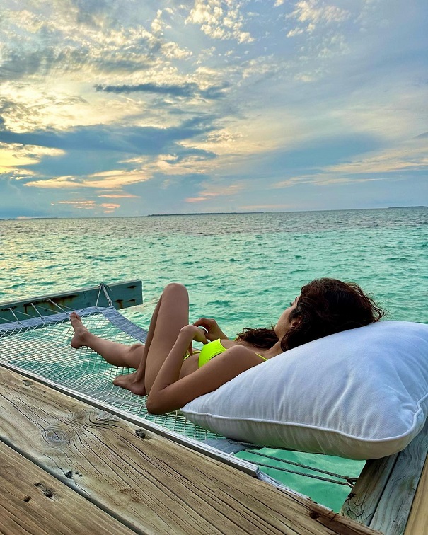 Janhvi Kapoor To Katrina Kaif: Maldives Vacation Lovers 780933