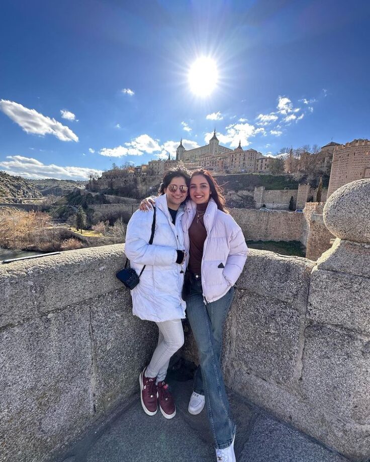 Jasmin Bhasin's Madrid vacation is full of entertainment 780773