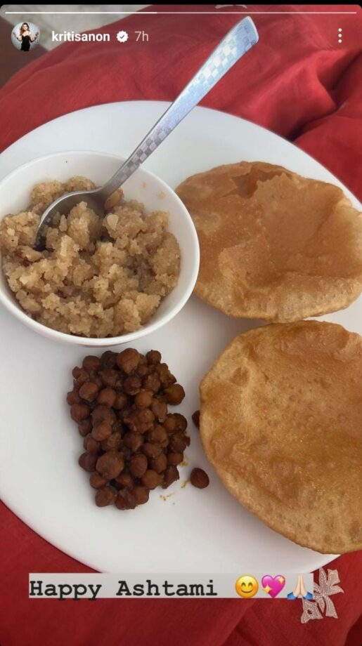 Kriti Sanon's Traditional Ashtami Meal Of Chana Puri With Halwa; Check Out Finger-Licking Recipe 791143