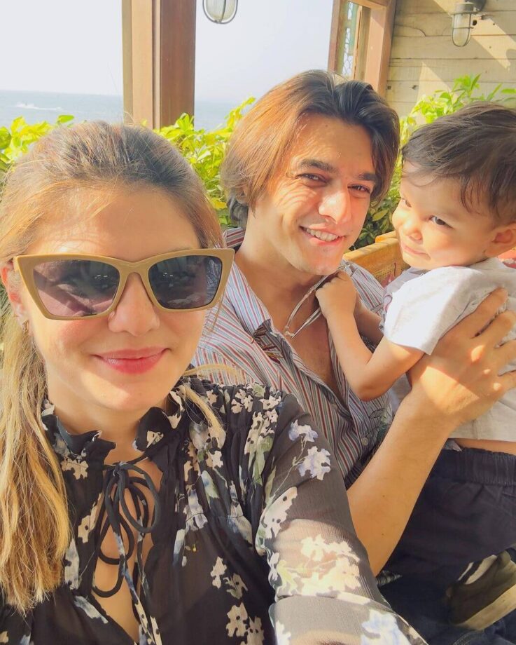 Mohsin Khan shares adorable snaps with family, shares important 'life tips' for fans 785592