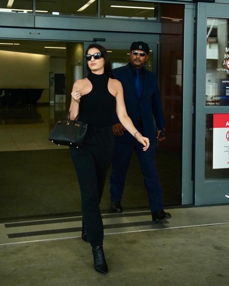 Nora Fatehi Is A Casual Chic Stylista In All-Black Outfit; See Pics 779675