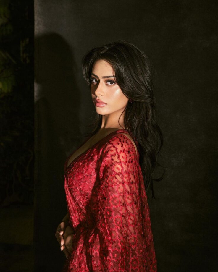 Nysa Devgan looks spicy red hot in plunging neckline red lehenga set, see photos - 1