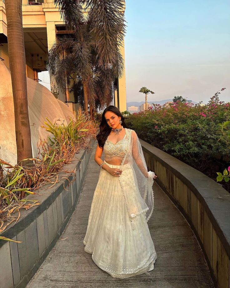 Palak Sindhwani melts hearts in shimmery see-through lehenga, we are in love 780072